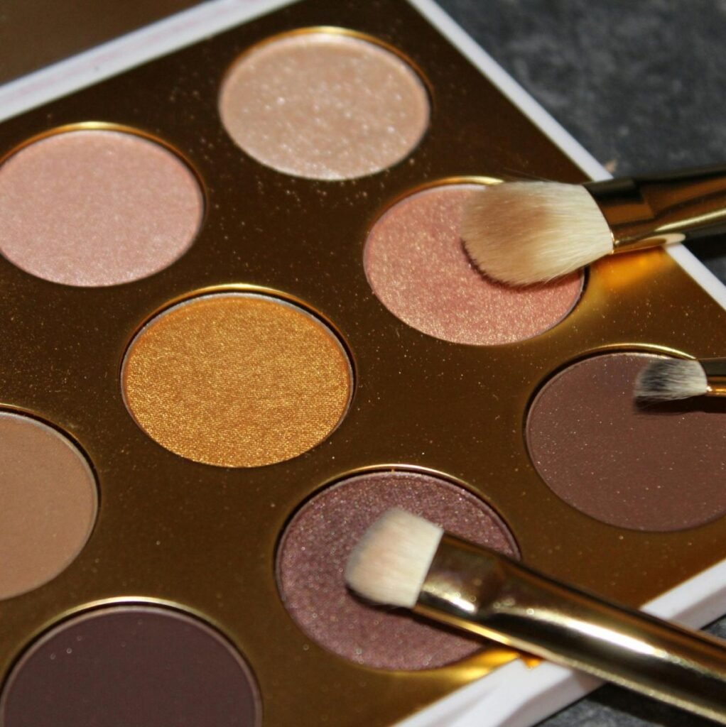 eye shadows manufacturer